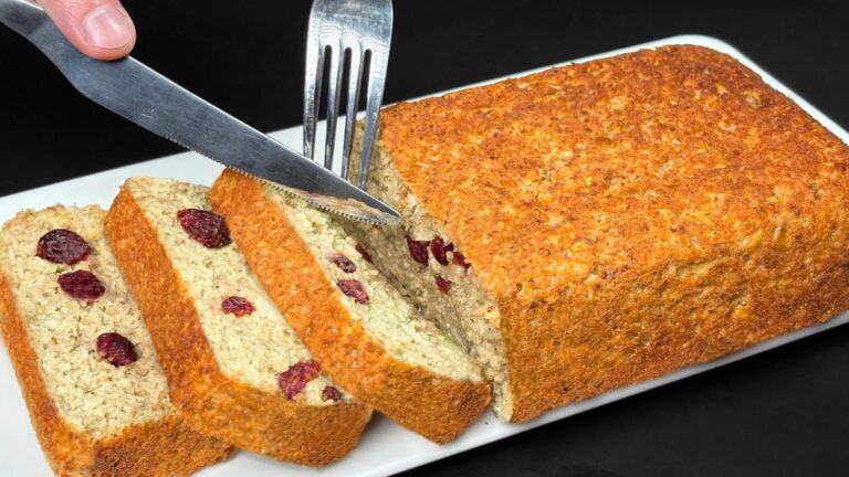 Ein ganz einfacher Diätkuchen, der nur aus Haferflocken und Äpfeln besteht…