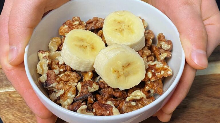 Dieser vergessene Trick verwandelt Bananen und Walnüsse in unwiderstehliche Leckereien…