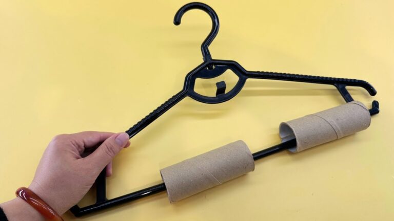 12 geniale Hacks mit Kleiderbügeln, die du unbedingt ausprobieren musst!