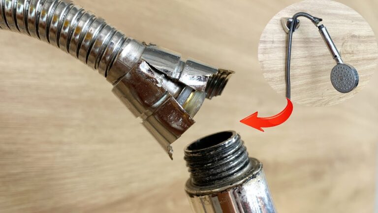 5 einfache Schritte, um deine Dusche mit PVC-Rohren selbst zu reparieren!