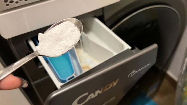5 alltägliche Probleme mit nur einer halben Tasse Backpulver in der Waschmaschine lösen